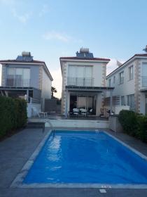 Kıbrıs Ayia Napa'da Denize Sıfır Villa