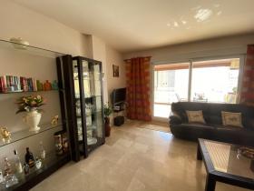 Fuengirola 2. satırda deniz manzaralı muhteşem daire