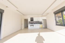 Deniz manzaralı yeni modern lüks villa