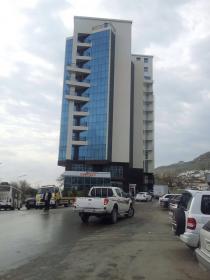 Bakü'de otel veya iş merkezi binası