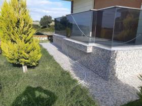 Satılık Deniz Manzaralı 3 Yatak Odalı Villa