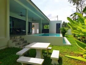 Namuang satılık yüzme havuzlu 2 villa