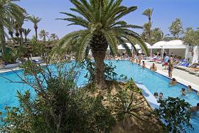 Mükemmel bir plajda yer alan köklü otel