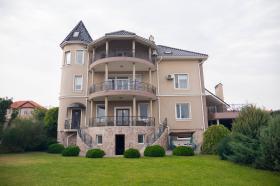 Sauvignon-2 Odessa'da satılık lüks yazlık