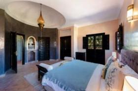 Satılık güzel Riad tarzı villa