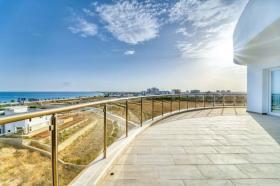 Park Residence Long Beach'te yeni 2 yatak odalı daire