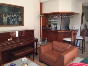 250 m2 teraslı ve deniz manzaralı olağanüstü dubleks daire