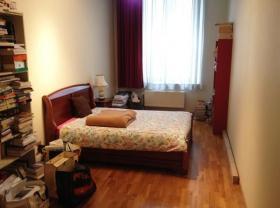 Brüksel şehrinde bir dairede ortak kiralık muhteşem oda