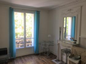 Montmartre Paris 18. bölgede satılık 3 odalı daire
