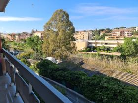Sainte-Maxime'de şehir merkezinde bulunan tamamen yenilenmiş daire