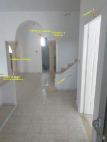 Tabarka'nın El-Morjene semtinde bulunan 2 kattan oluşan villa