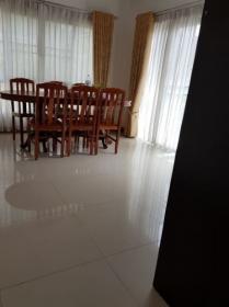 Nakhon Ratchasima'da bekçi ile güvenli mahallede ev