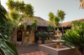 San Carlos de la Rapita'da satılık veya kiralık özel lüks villa tatil köyü