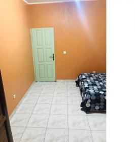 Libreville'de kiralık tamamen mobilyalı 2 yatak odalı daire