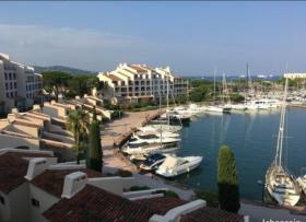 Panoramik Marina manzaralı daire, Saint Tropez'e 3 km uzaklıktadır