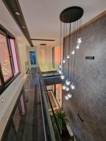 Ege Denizi ve Harika Dağ Manzaralı Satılık Yeni Eşyalı 4+1 Villa