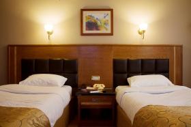 Kahire'nin merkezinde, doğrudan Nil'in önünde satılık lüks otel