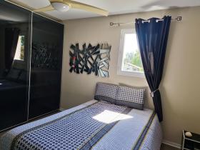 Yüzme havuzlu büyüleyici Provence tarzı ev