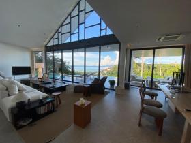 Olağanüstü deniz manzarasına sahip muhteşem Hollywood tarzı villa