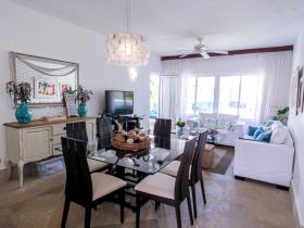 Jakuzili Penthouse - Okyanus Önü - Playa las Ballenas