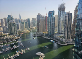 Prestijli Marina Gate 1'de ultra lüks 4 yatak odalı rezidans.