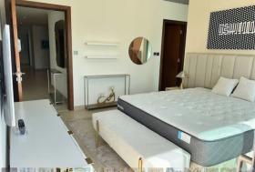 Prestijli Marina Gate 1'de ultra lüks 4 yatak odalı rezidans.