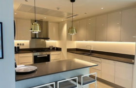 Prestijli Marina Gate 1'de ultra lüks 4 yatak odalı rezidans.