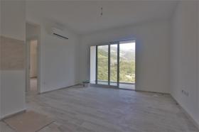 Becici'de daire, Sunny Side Resort Resort & Spa, Budva