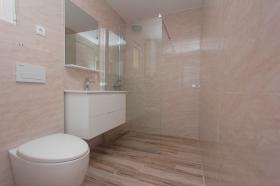 Becici Resort & Spa'da Denize 400 Metre Mesafede Daire