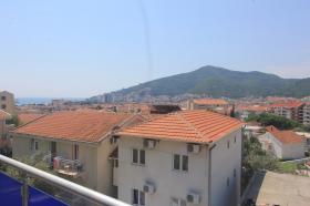 Budva'da satılık daire