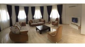 Kıbrıs'ta 3 yatak odalı lüks villa!