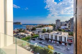 Budva'da modern stüdyo daire