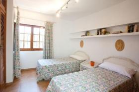Denizin ilk hattında villa