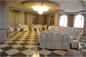 Aghmashenebeli Tiflis'te satış 2000 m2 binalar, 1700 m2 restoran