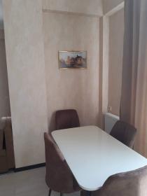 Tiflis'te yeni inşa edilmiş binada daire