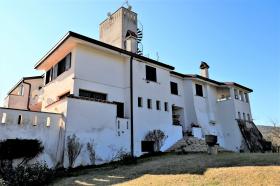 Tarihi mülk Tenuta San Vincenzo satılık
