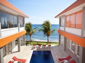 Kuzey Bali'de satılık otel