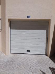 Cascais'te daire plaja 50 metre
