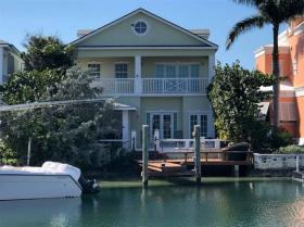 Satılık King Fisher Island Sandyport benzersiz ev