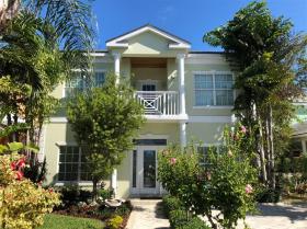 Satılık King Fisher Island Sandyport benzersiz ev