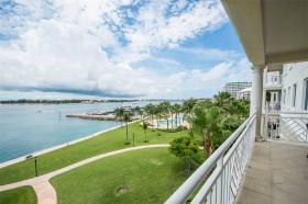 Bahamalar'daki Ocean Club Paradise Residence'da lüks apartaman