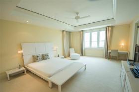 Bahamalar'daki Ocean Club Paradise Residence'da lüks apartaman