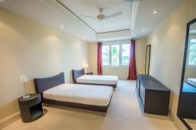 Bahamalar'daki Ocean Club Paradise Residence'da lüks apartaman