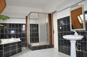 Ambatobe - büyüleyici villa t5 360 ° manzaralı geleneksel tarzda döşenmiş