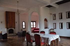 Ambatobe - büyüleyici villa t5 360 ° manzaralı geleneksel tarzda döşenmiş