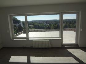Panoramik manzaralı yatırım amaçlı apartman binası