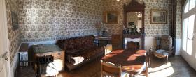 Arsası ve 118 m2 müştemilatı olan burjuva evi