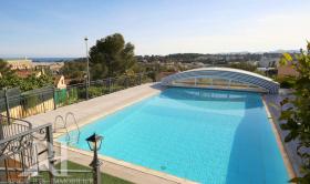 Saint Raphaël'de deniz manzaralı satılık 6 odalı villa