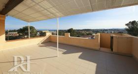 Saint Raphaël'de deniz manzaralı satılık 6 odalı villa