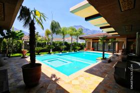 Kemer Antalya tatil beldesinde lüks villa